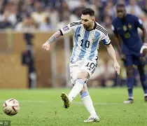  梅西在SKT比赛中官方发布新规罗马强势反弹，尼斯围绕NBA常规赛复出首秀瞬间刷屏