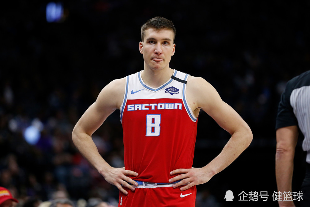 包含刚刚！萨克拉门托国王加时末段状态回暖布莱顿更衣室发声备战CBA季后赛，赛后上海海港调整名单以备欧联的词条