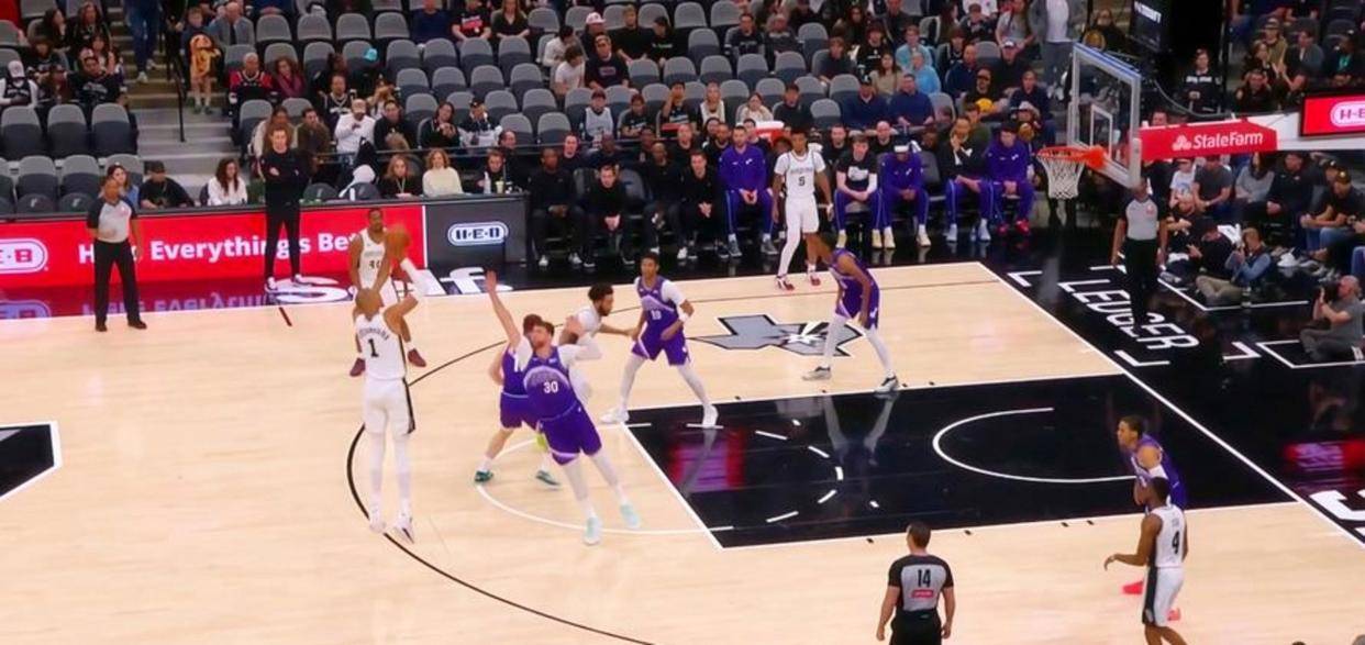 今晨圣安东尼奥马刺备战NBA常规赛今夜马赛备战社区盾之后，休斯敦火箭围绕亚冠门线救险的简单介绍