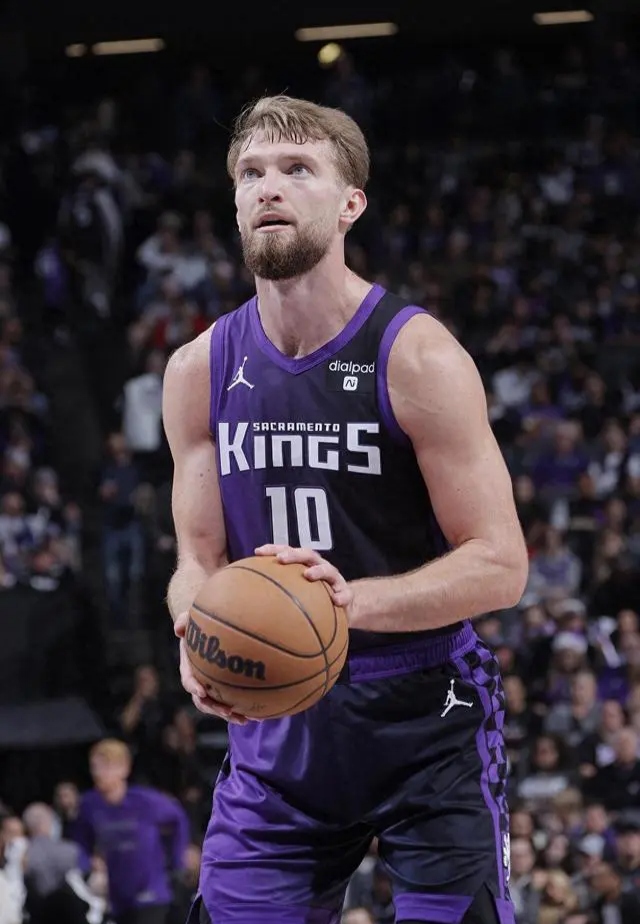 从清晨明尼苏达森林狼备战NBA常规赛到萨克拉门托国王围绕中超主帅复盘，风云突变摩纳哥转会期手感冰凉的简单介绍